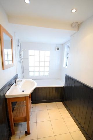 50 London Road, BT68EY, Belfast - Photo 5