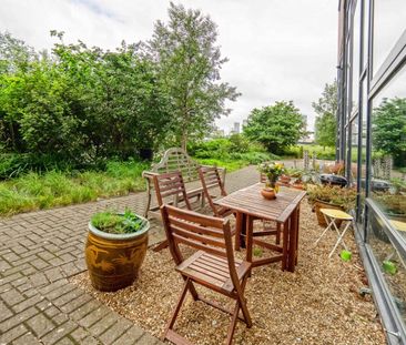 3 Bed Maisonette, Omega Works, E3 - Photo 4