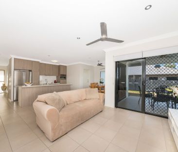25 Bilbao Pl, Bushland Beach - Photo 2