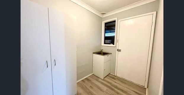 WATER USAGE INCLUDED!! - Inviting Home at 57 Irwin Street, Werrington - Photo 1