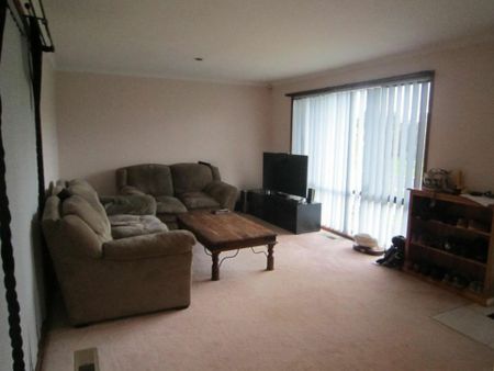 90 Carlile Street, Evatt ACT, Belconnen - Photo 5