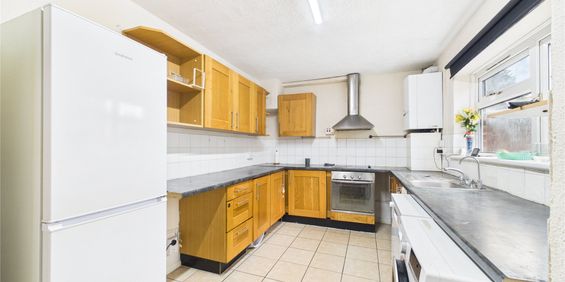 Fane Way, Maidenhead Fane Way, Maidenhead - Photo 3