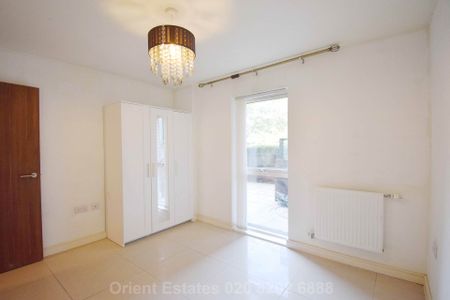 Price £1,700 pcm - Available 01/12/2025 - Unfurnished - Photo 3