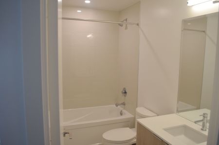 For Lease - 15 Queens Quay Unit# 2207, Toronto, Ontario - Photo 4
