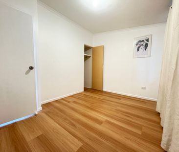 Great Location Home for Small Family - Photo 3