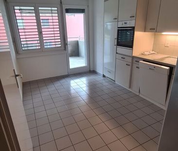 APPARTEMENT DE 5½ PIECES PROCHE DE TOUTES COMMODITES - Foto 6