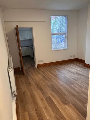 3 Bed Terraced House, Palin Street, NG7 - Photo 1