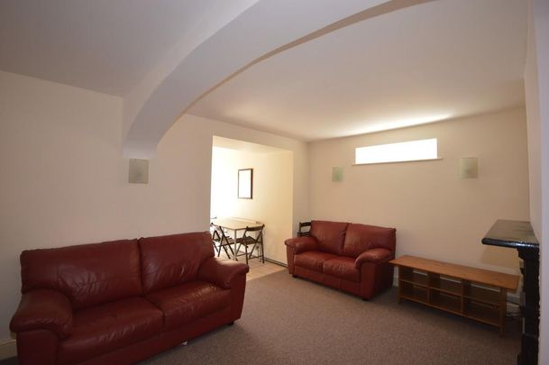 5 bedroom detached house to rent - Photo 1