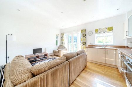 1 Bedroom Flat / Apartment - Sparkford Road, Winchester - Photo 5