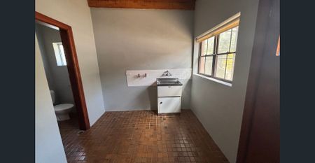 1 Bedroom Unit - Photo 4