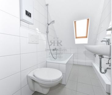 Schöne gemütliche DG-Wohnung in einem ruhigen Haus. - Photo 2