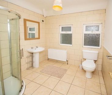 Room 4, 46 Wellesley Avenue, Belfast, BT9 6DH - Photo 5