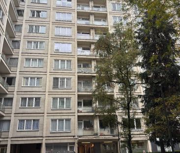 Te huur in Etterbeek – Ruim appartement met twee slaapkamers - Photo 3