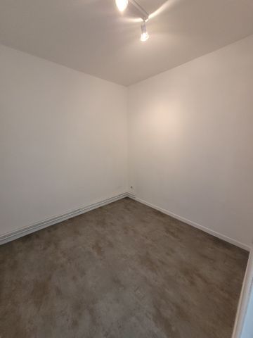 Location Appartement 3 pièces 80m² AVION 62210 - Photo 4