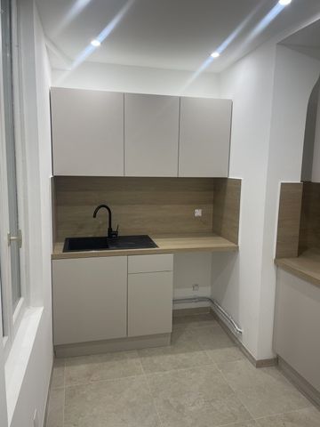 Location Appartement 2 pièces 44m² ORLEANS 45000 - Photo 4