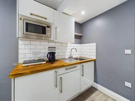 Studio to rent - Photo 2