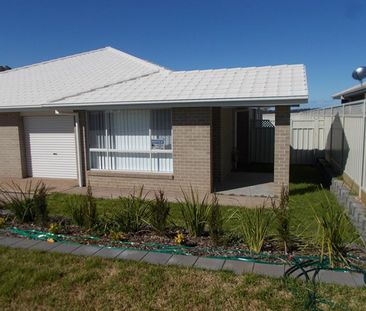 3 Bedroom Duplex in Outlook Estate - Photo 4