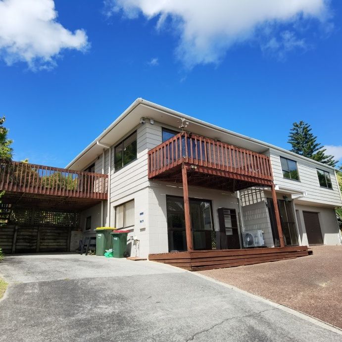 Browns Bay - 4 bedrooms house - Photo 1