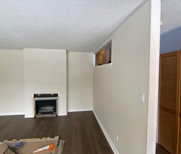 For Lease - 135 Calais Street Unit# Main Floor, Whitby, Ontario - Photo 1