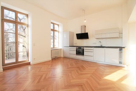 Ihr Traum vom Wohnen wird wahr! Luxus Suite - 4 Zimmer, Küche, 2 Bäder in Toplage - Photo 4