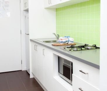 “Purpose Built Student Only Accommodation.” - Photo 2