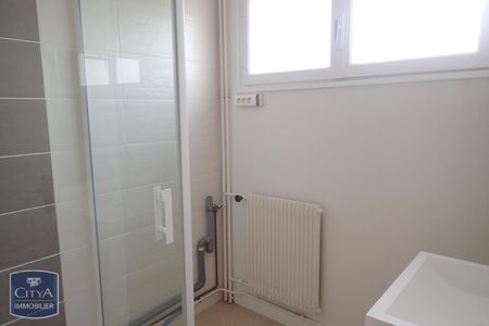 Location Appartement 2 pièces 45m² CHAMBERY 73000 - Photo 4