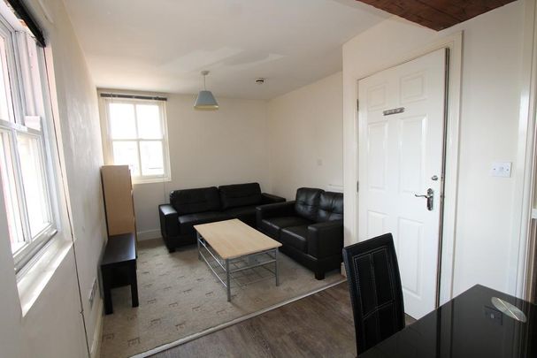 5 bedroom flat to rent - Photo 1