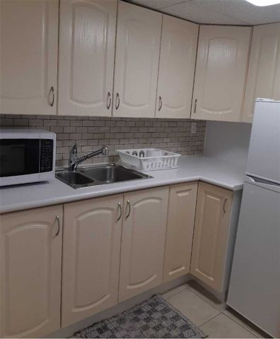 For Lease - 16 Lynch(Lower Level) Road, Toronto, Ontario - Photo 5