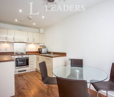 1 bedroom apartment to rent Nankeville Court, Woking - Photo 5