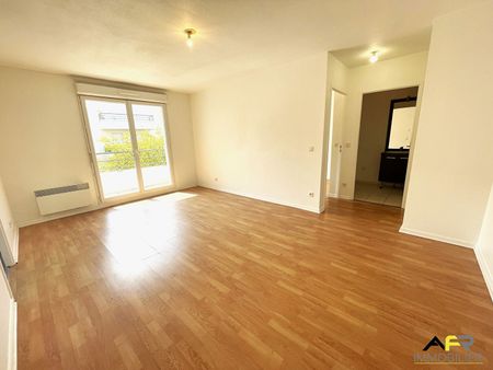 Location Appartement 2 pièces 44m² - Photo 2