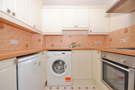 1 bedroom mid terraced house to rent, - Photo 3