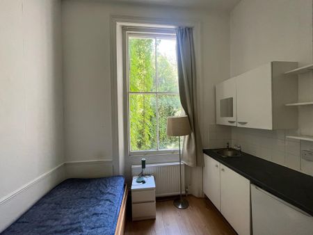 Studio to rent - Photo 5