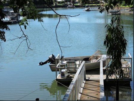 Currumbin Waters Gem - Including Jetty and Pool! - Photo 5