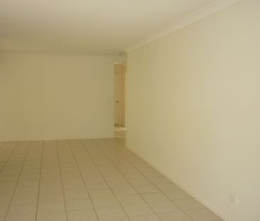 QUIET & PEACEFUL LOCATION!! Large Four (4) Bedroom Family Home in Q... - Photo 2