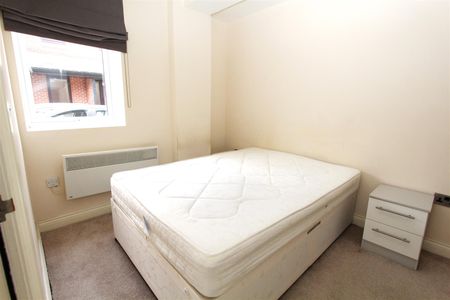 Brunswick Court, Leeds City Centre, LS2 7SA - Photo 3