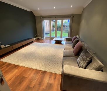 4 bedroom semi-detached house to rent - Photo 1