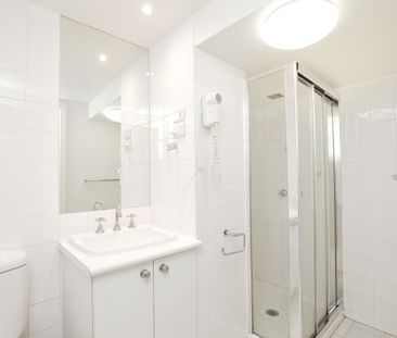 70/24-38 Little Bourke Street, Melbourne VIC 3000 - Studio For Rent... - Photo 2