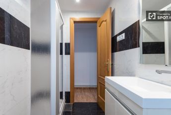 valencia, Valencian Community 46019