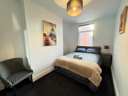 2 bedroom apartment to rent - Photo 4