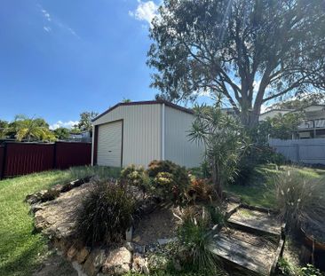 THIS GEM IS LOCATED IN THE HEART OF SOUTH GLADSTONE AND IS AVAILABL... - Photo 4