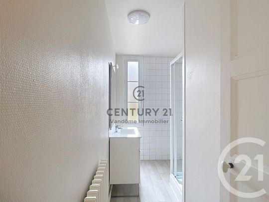 Location Appartement 2 pièces 50m² CREPY EN VALOIS 60800 - Photo 1