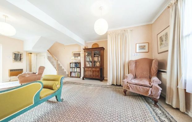 3 Bed Terraced House, Albert Road, TW10 - Photo 1