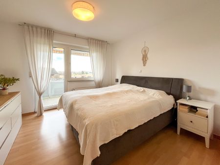 Gemütliche 3 Zimmerwohnung in ruhiger Wohnlage mit Balkon und tollem Ausblick! - Photo 3
