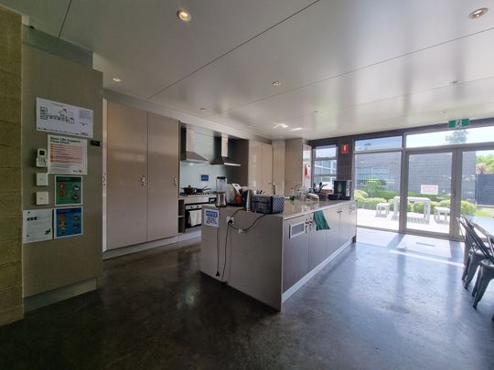 Room Accommodation- All Bills Included* - Photo 1