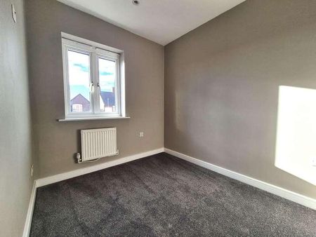 Croft Avenue, Tamworth, B79 - Photo 2