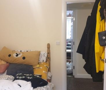 2 Bed - Robey Court â€“ 2 Bed - Photo 5