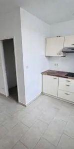 Charmante 1-Zi-Wohnung mit Balkon in 1100 Wien, U-Bahn-Nähe, gepflegt & modern! - Photo 1