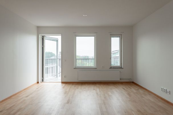 Sörbyvägen, Örebro - Photo 1