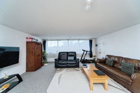 Sussex Court 2 bedroom apartment to rent - Photo 2