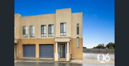 Cozy 3-Bedroom Rental in Melton South! - Photo 3